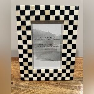 Black And White McKenzie Child Style 4x6 Checkered Photo Picture Frame